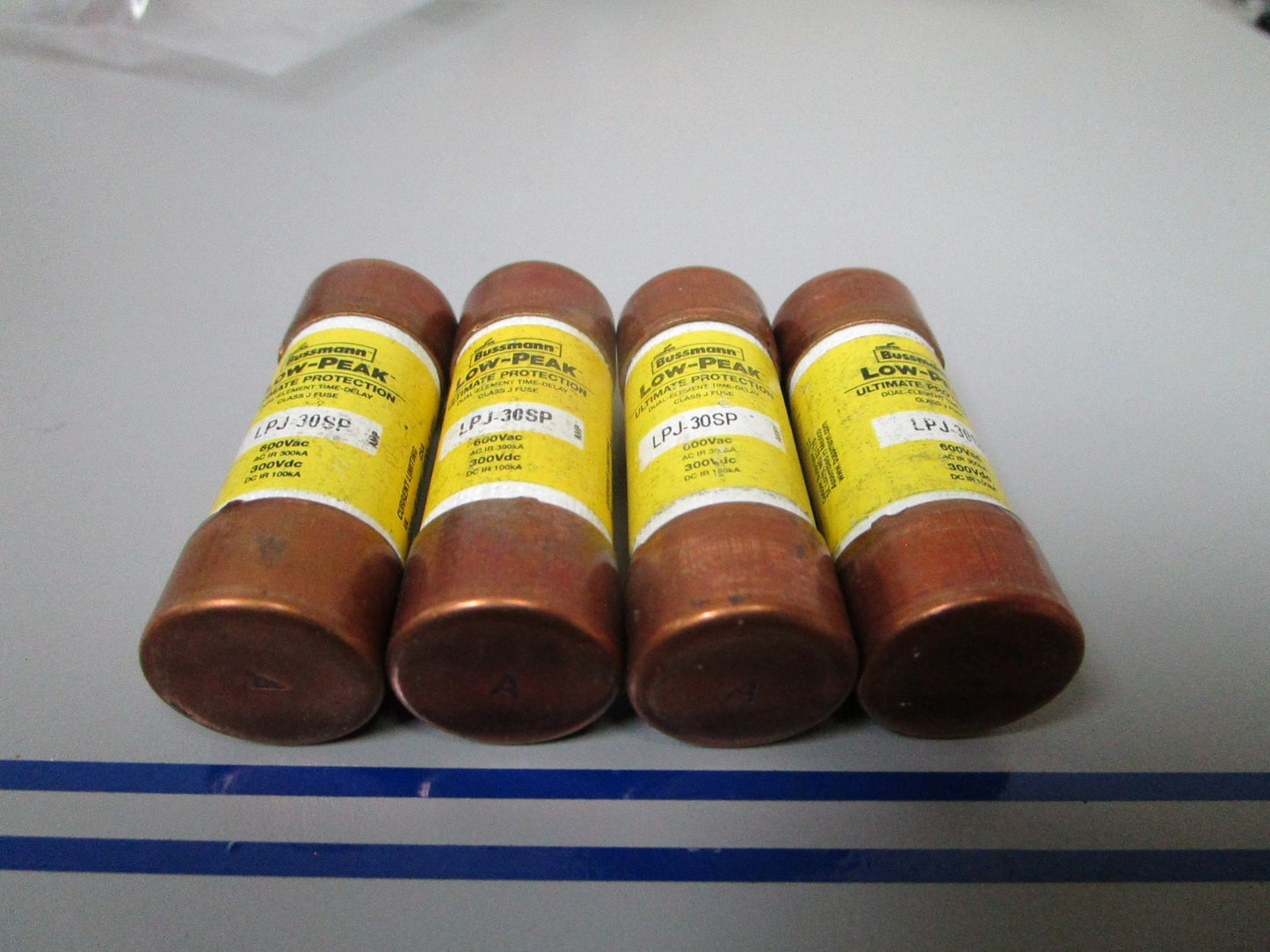 NEW OEM LPJ-30SP Bussman Low-Peak Dual Element Time Delay Class J Fuse (4) 0720