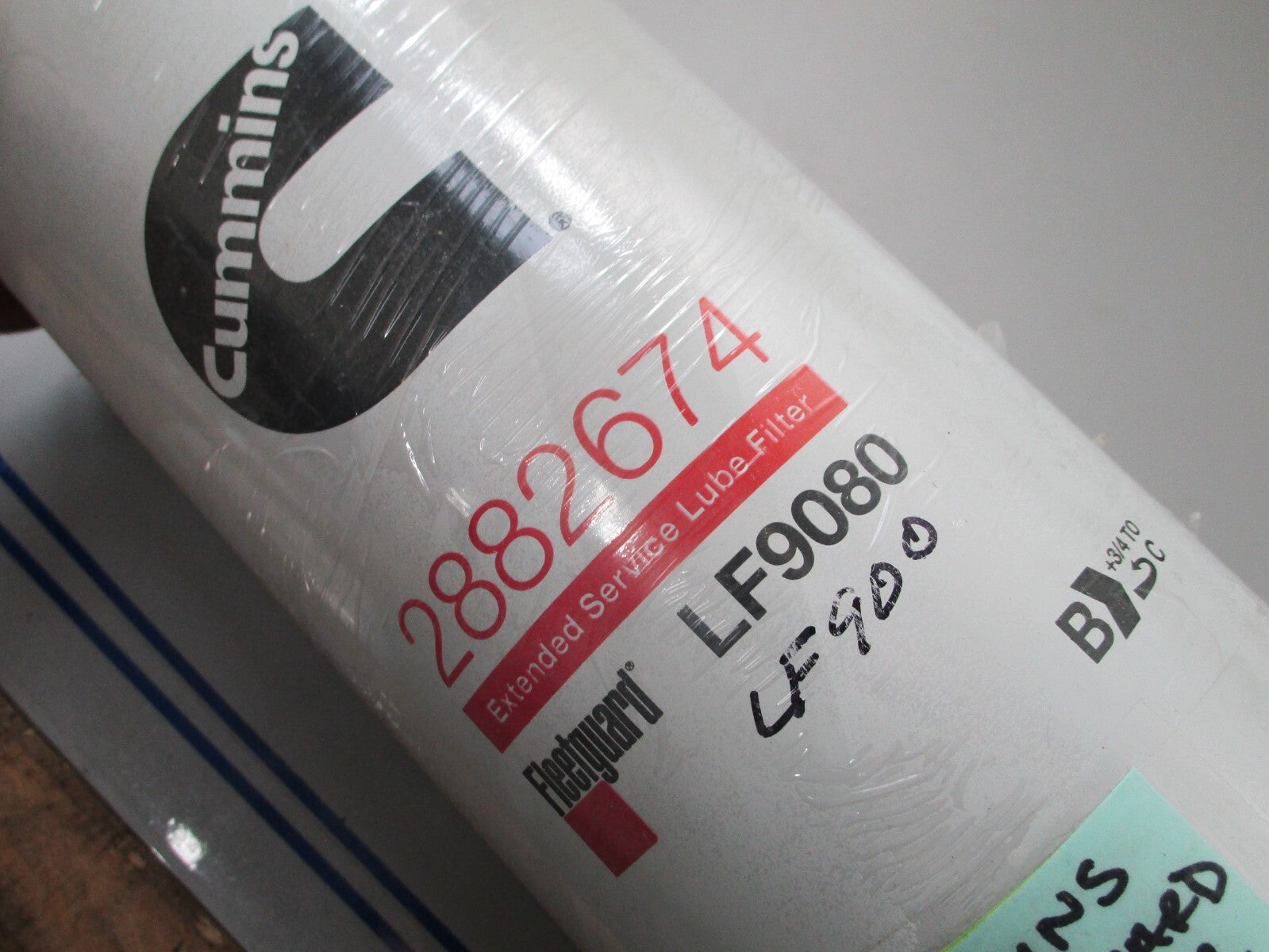 *NEW OEM* 0820 Cummins Fleetguard Oil Filter LF9080 2882674