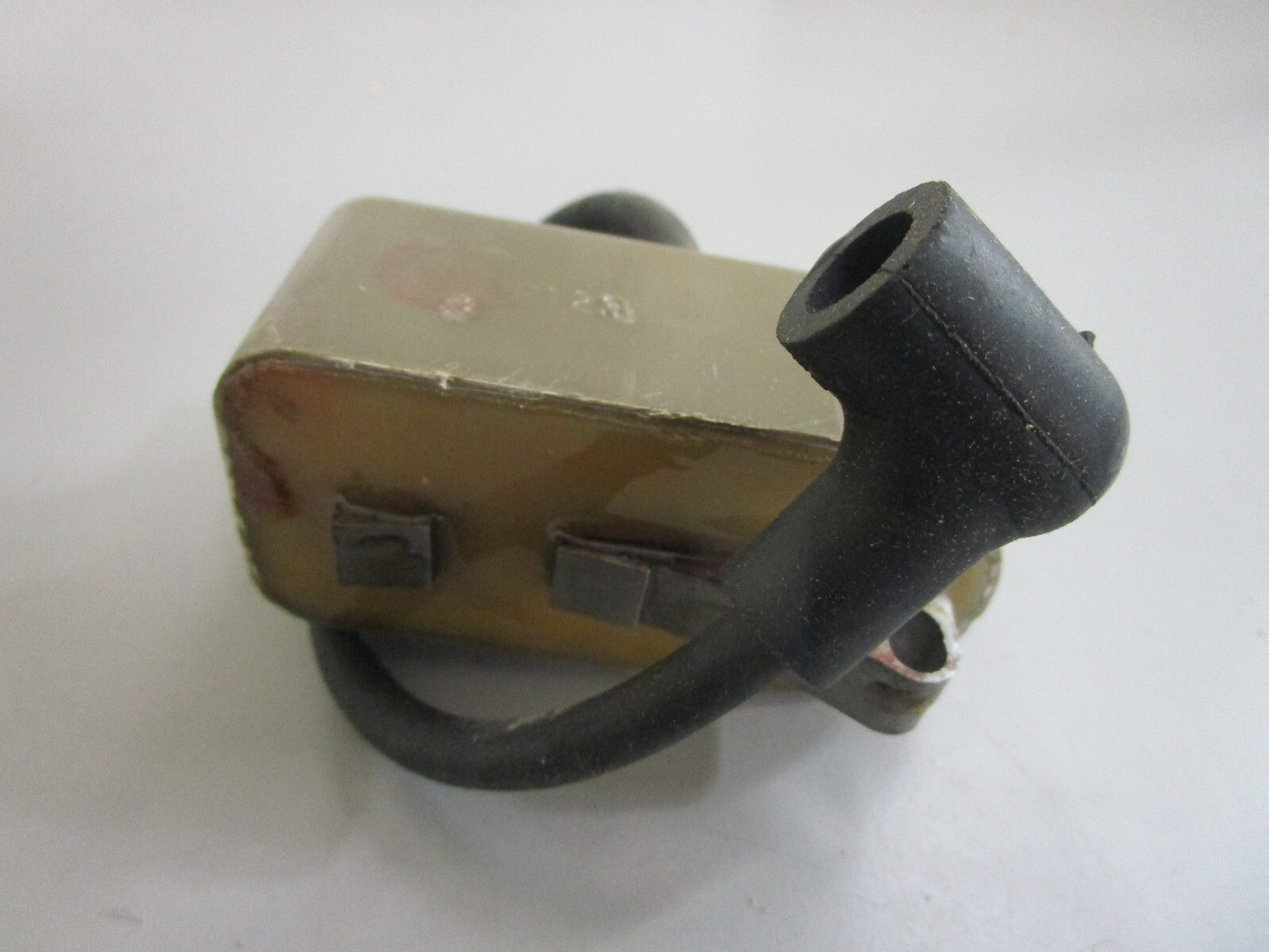 *NEW OEM* 0820 OMC Johnson Evinrude Ignition Coil 682702 0682702