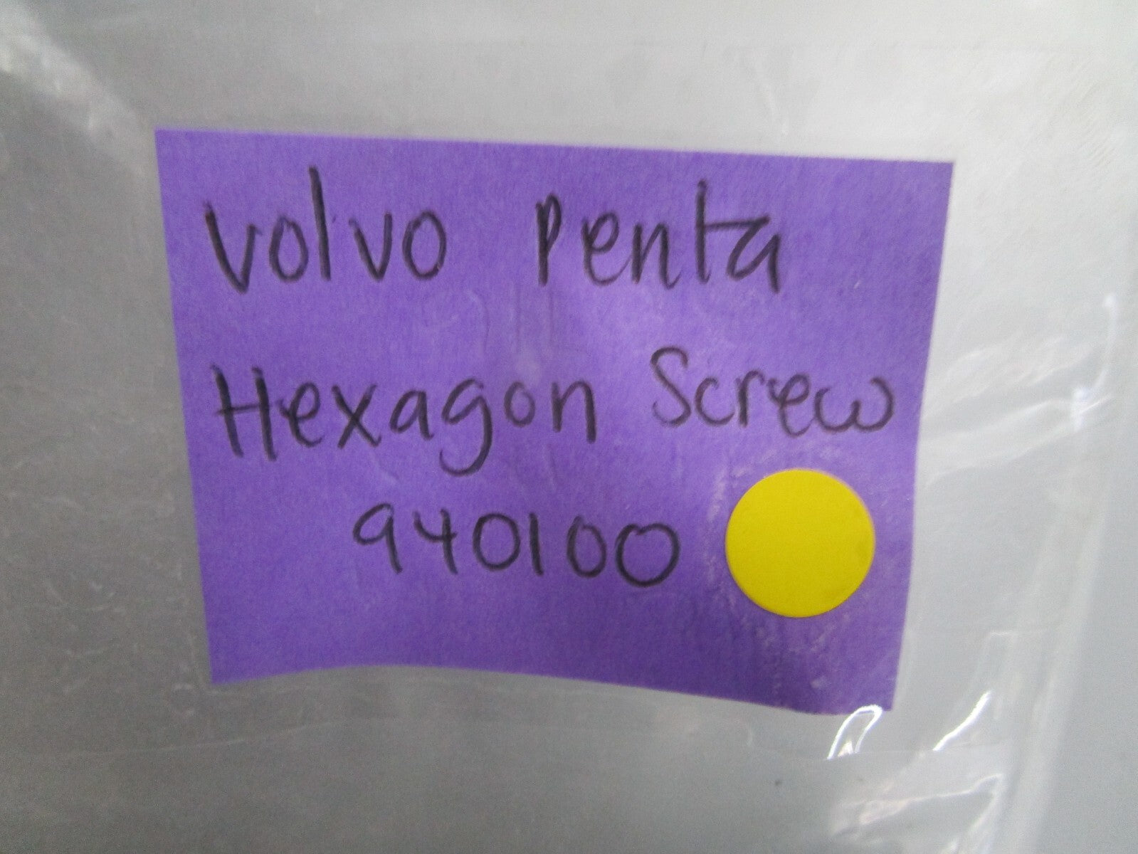 *NEW OEM* 0810 Volvo Penta Hexagon Screw 940100