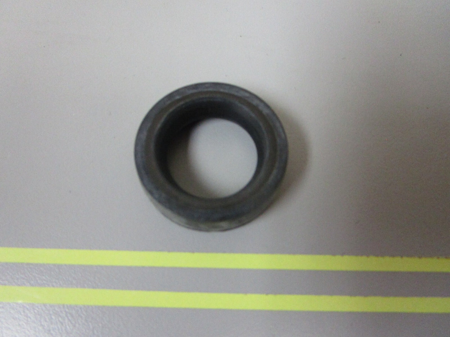 *NEW OEM* 0810 OMC Johnson Evinrude Seal 312389 0312389