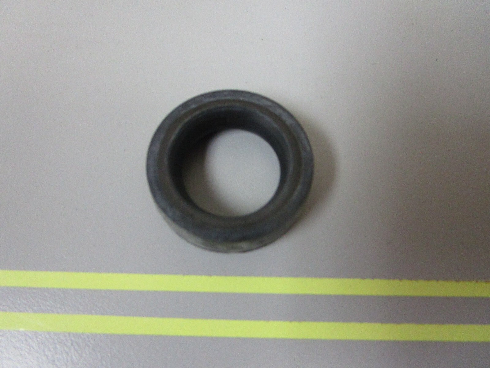 *NEW OEM* 0810 OMC Johnson Evinrude Seal 312389 0312389