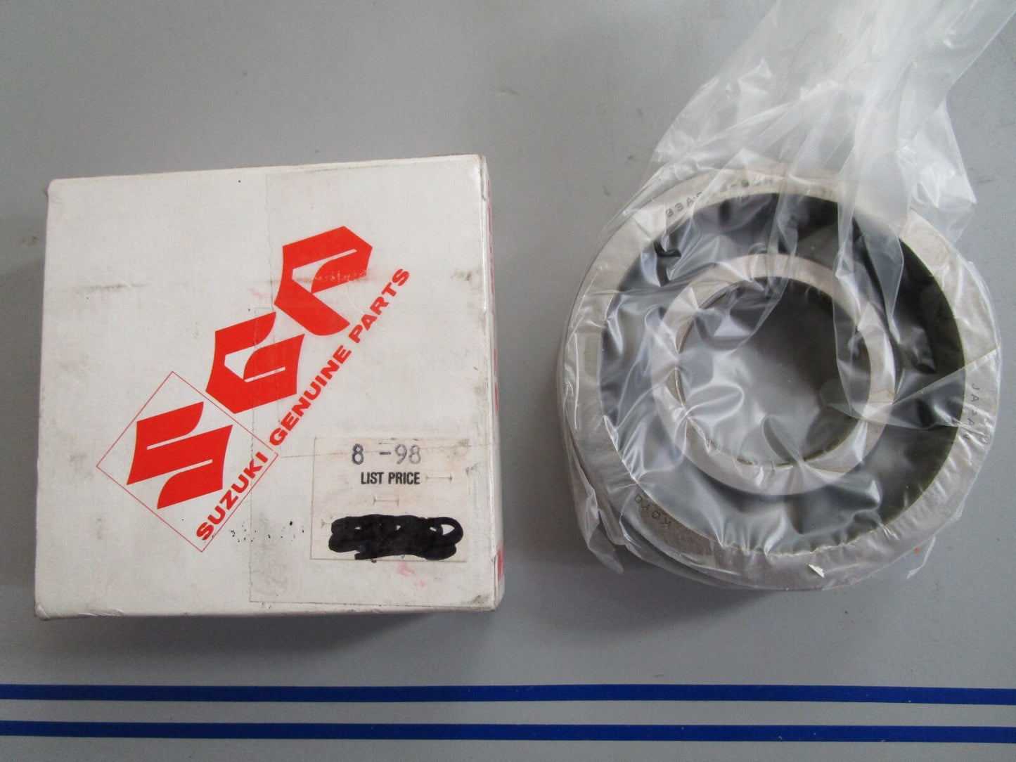 *NEW OEM* 0820 Suzuki Bearing 09262-30088