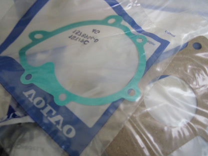 *NEW OEM* 0820 Volvo Penta Gasket Kit 876433