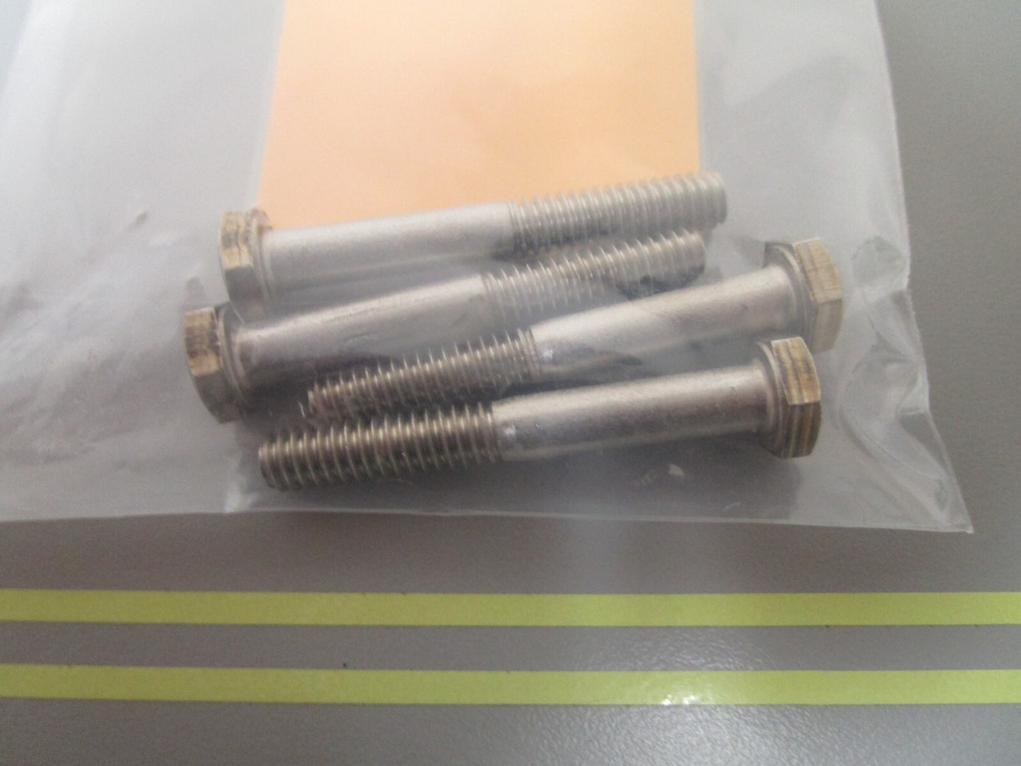 *NEW OEM* (LOT OF 4) 0810 OMC Johnson Evinrude Screw 328715 0328715