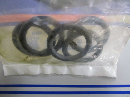 *NEW OEM* (LOT OF 5) 0810 OMC Johnson Evinrude Seal 319085 0319085