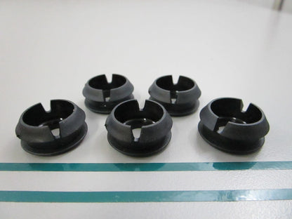 NEW OEM (LOT OF 5) 19-889725035 Mercury Quicksilver Plug 0810