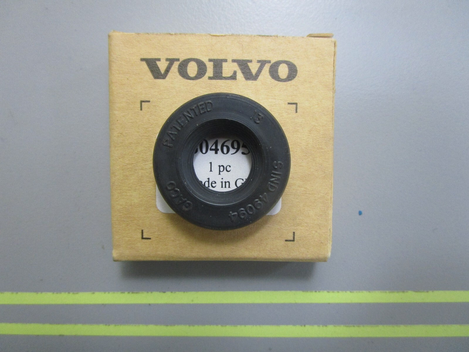*NEW OEM* 0810 Volvo Penta Seal Ring 804695
