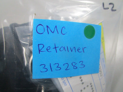 NEW OEM (LOT OF 2) 313283 0313283 OMC Johnson Evinrude Retainer 0810