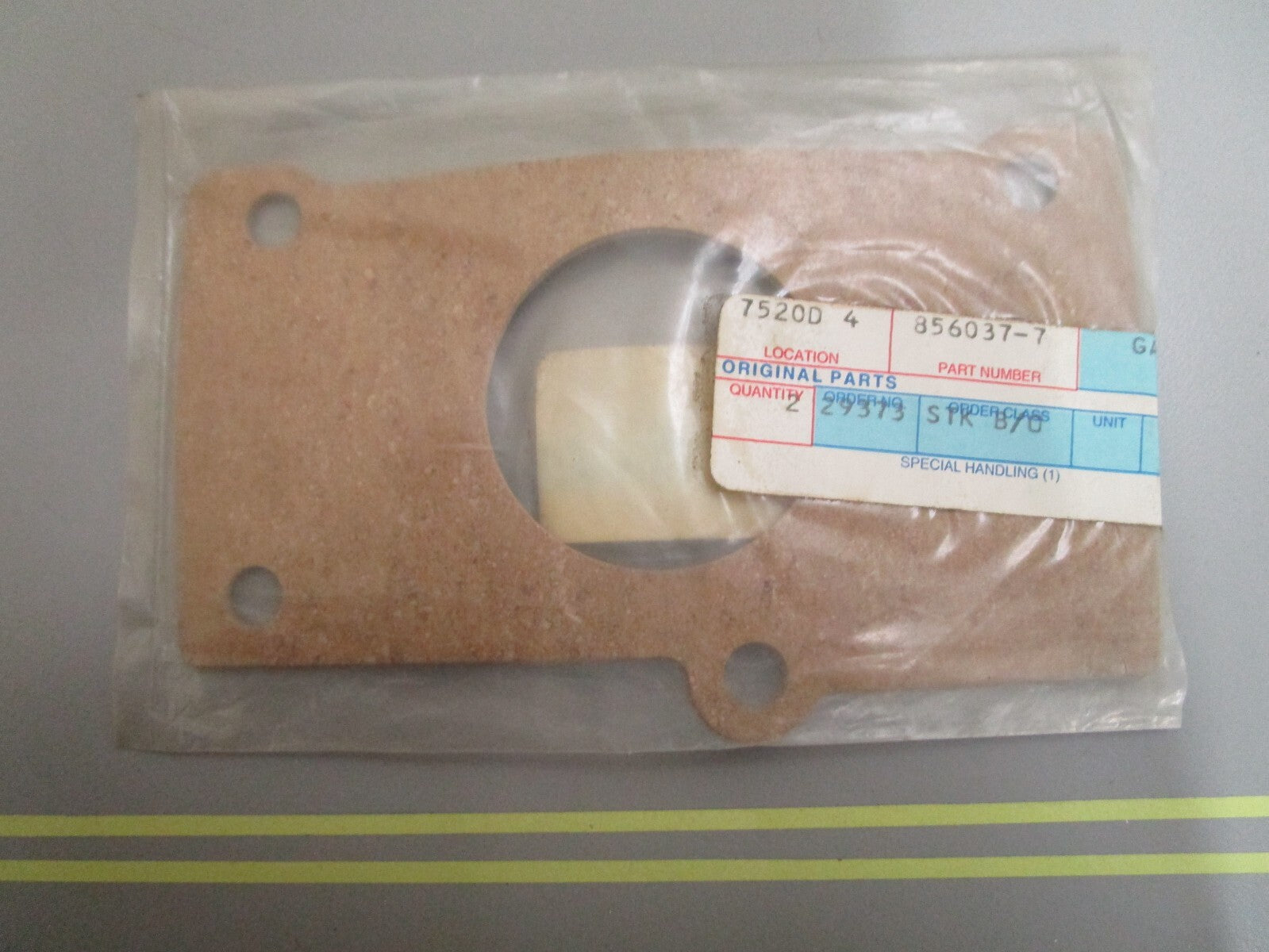 *NEW OEM* 0810 Volvo Penta Gasket 856037