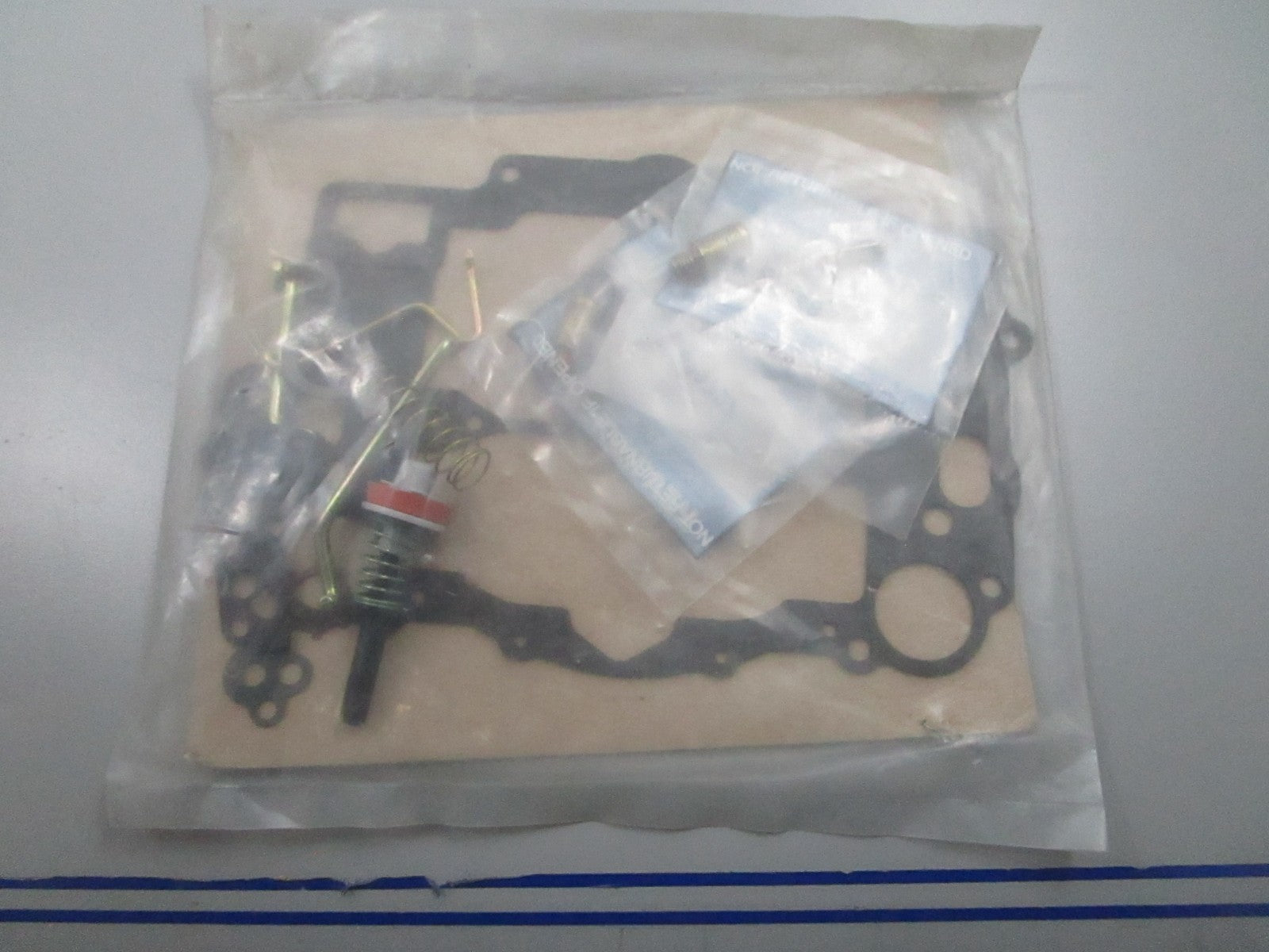 *NEW OEM* 0810 Mercury Quicksilver Carburetor Kit 823728
