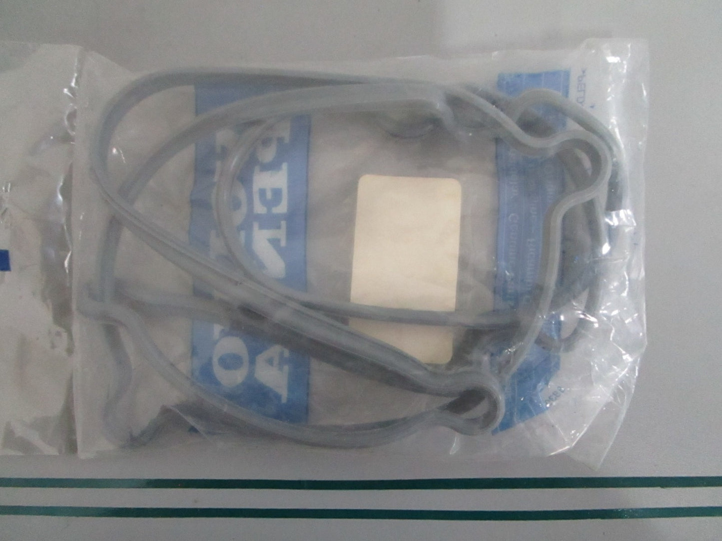 Volvo Penta NEW OEM Valve Cover Gasket 3861287 NOS Marine Engine Part 0820