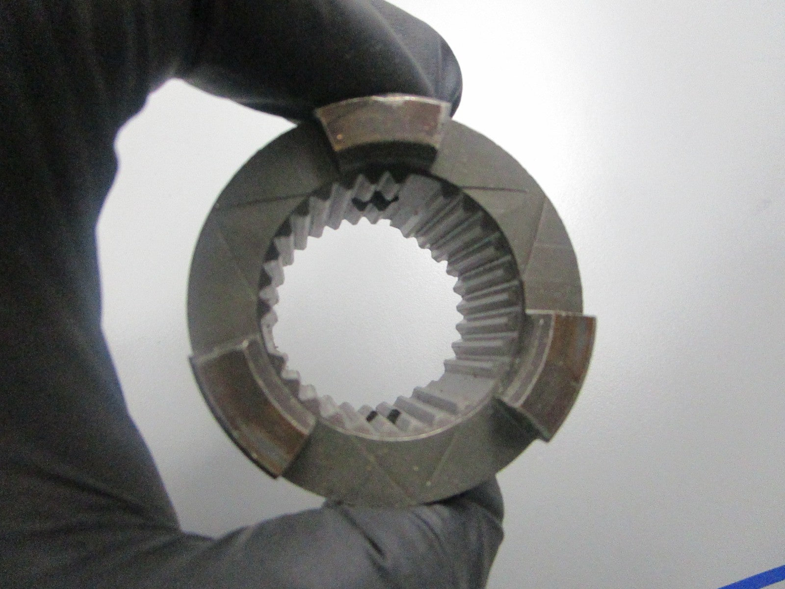 *NEW OEM* 0810 OMC Johnson Evinrude Clutch Dog 914716 0914716