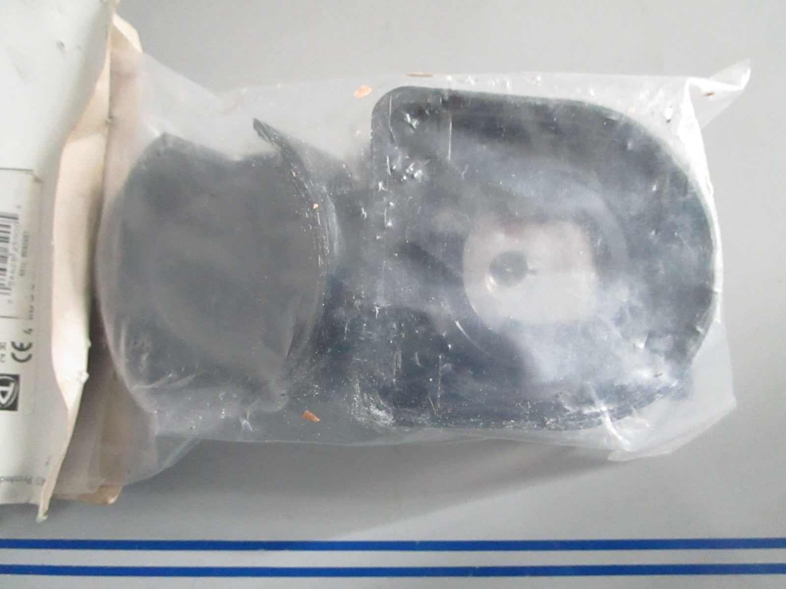 NEW OEM Aqua Signal 8351200100 Navigation Light 0820