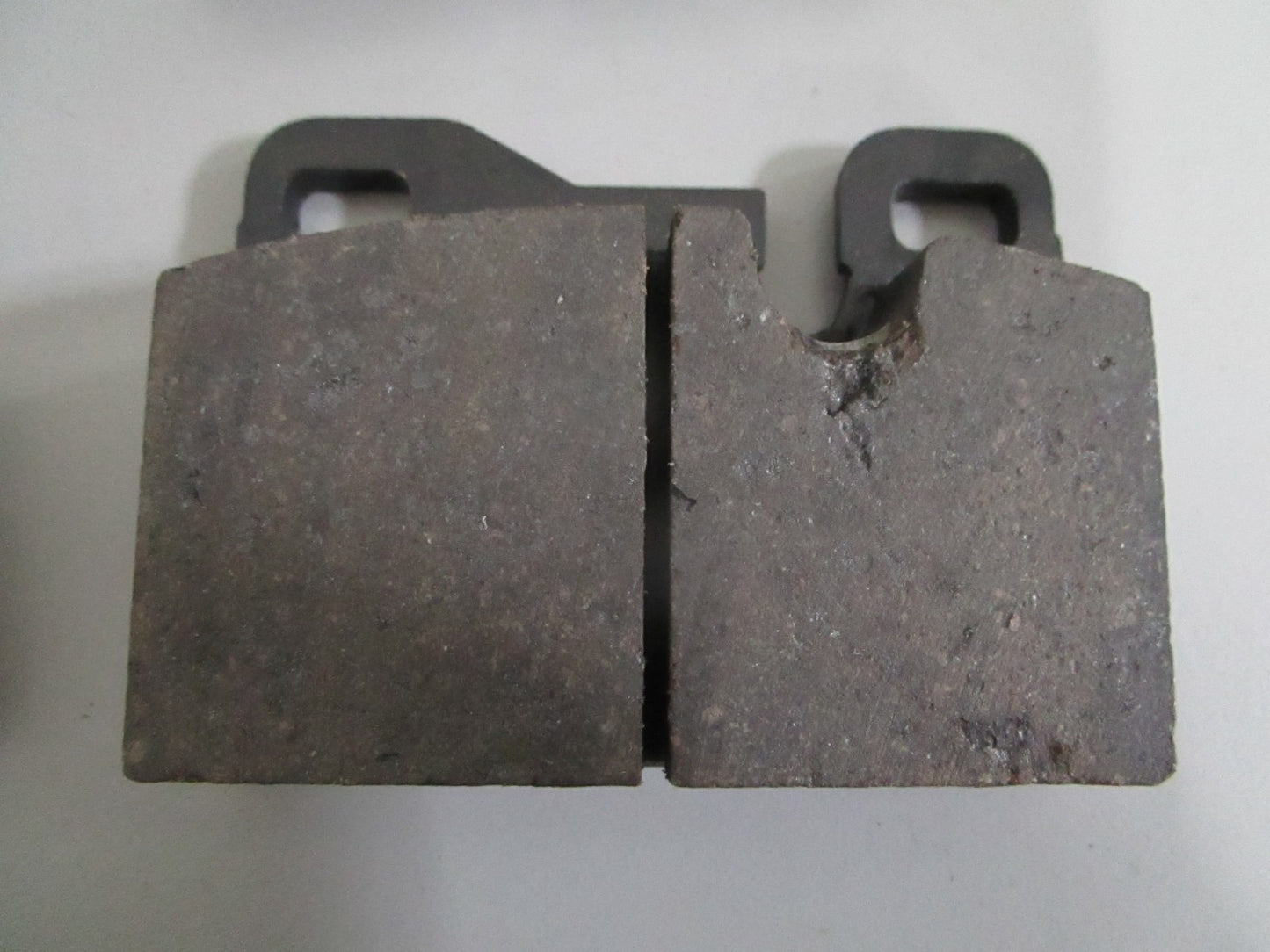 NEW OEM 92835294200 Porsche Jurid Brake Pad Set 0820