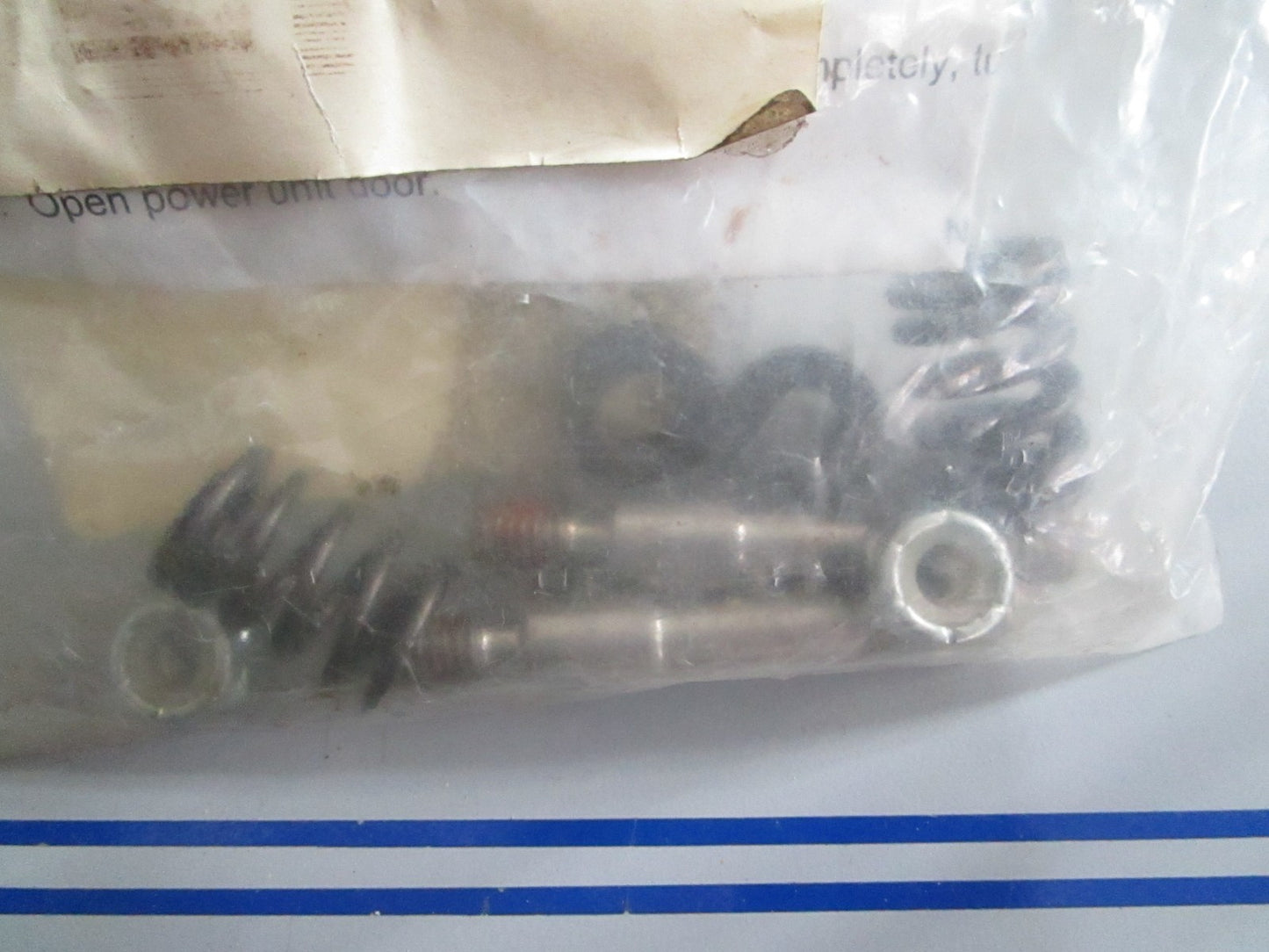 NEW OEM 128334-001 Crown Steer Fastener Kit 0820