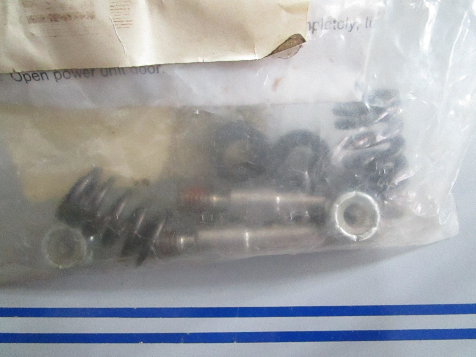 NEW OEM 128334-001 Crown Steer Fastener Kit 0820