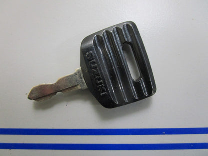 *NEW OEM* 0810 Suzuki Key (14) 37141-92E30