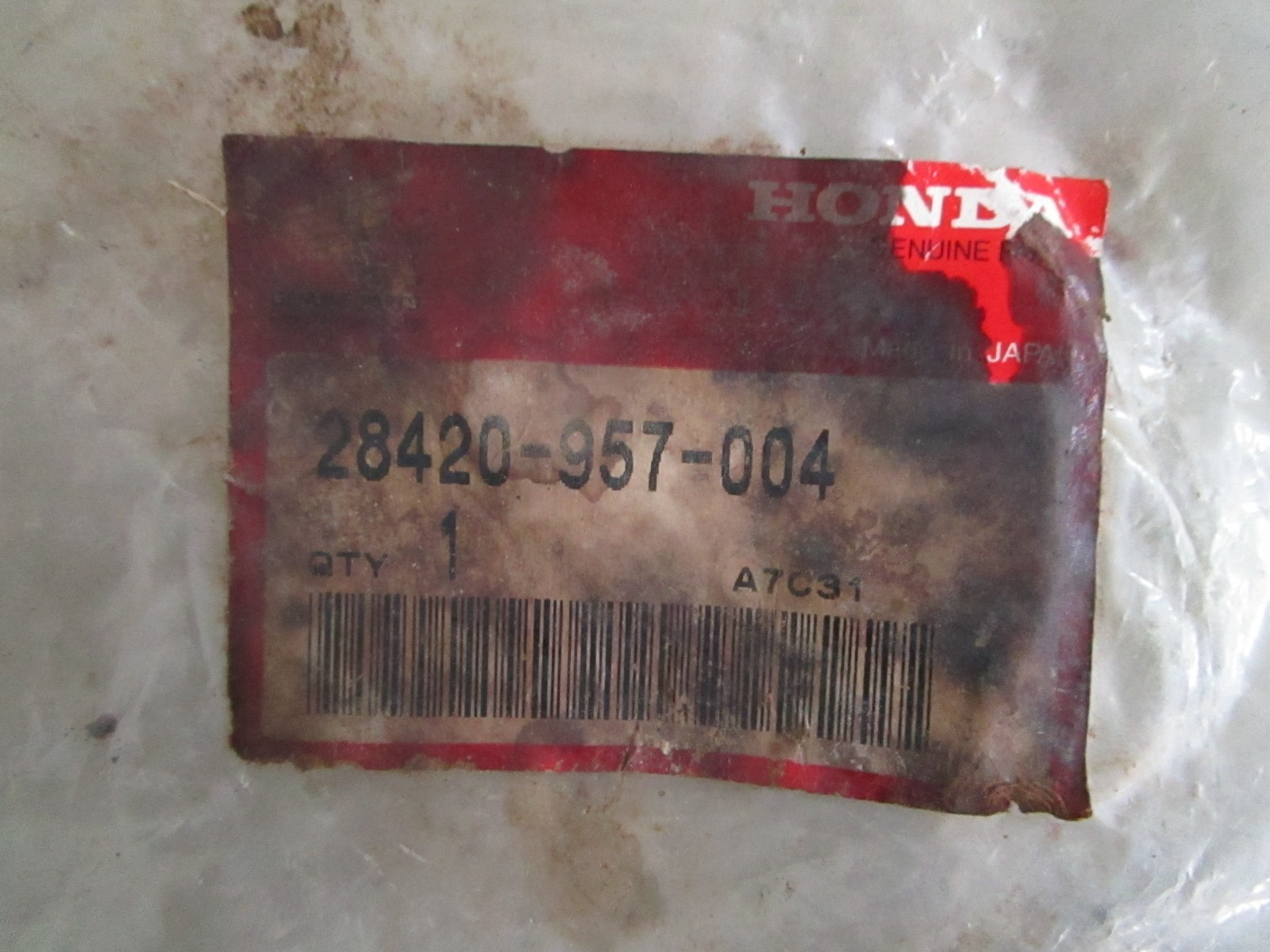NEW OEM 28420-957-004 Honda Pulley 0820