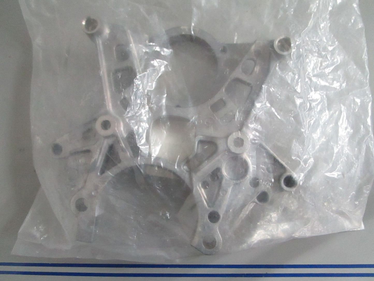 *NEW OEM* 0820 Suzuki Stator Base 12625-89L00