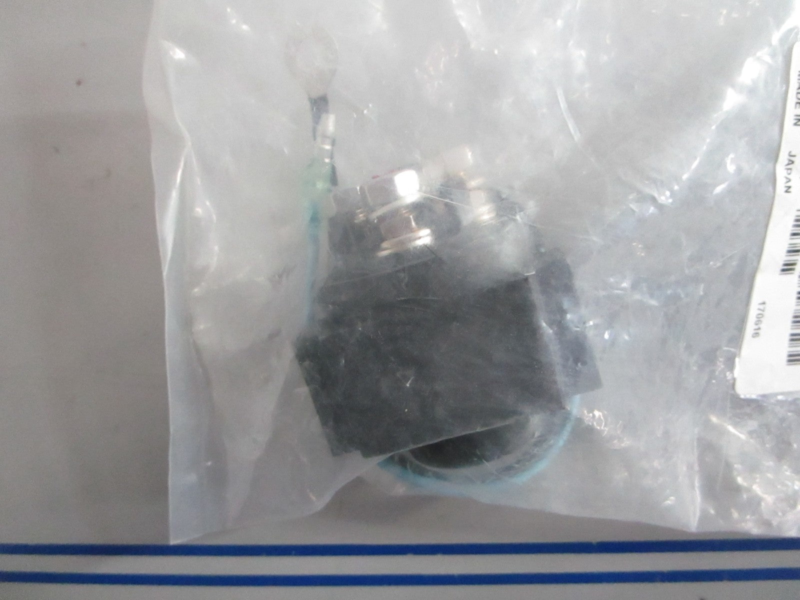 NEW OEM 3C8-72580-0 Tohatsu PTT Solenoid Switch (A) 0820