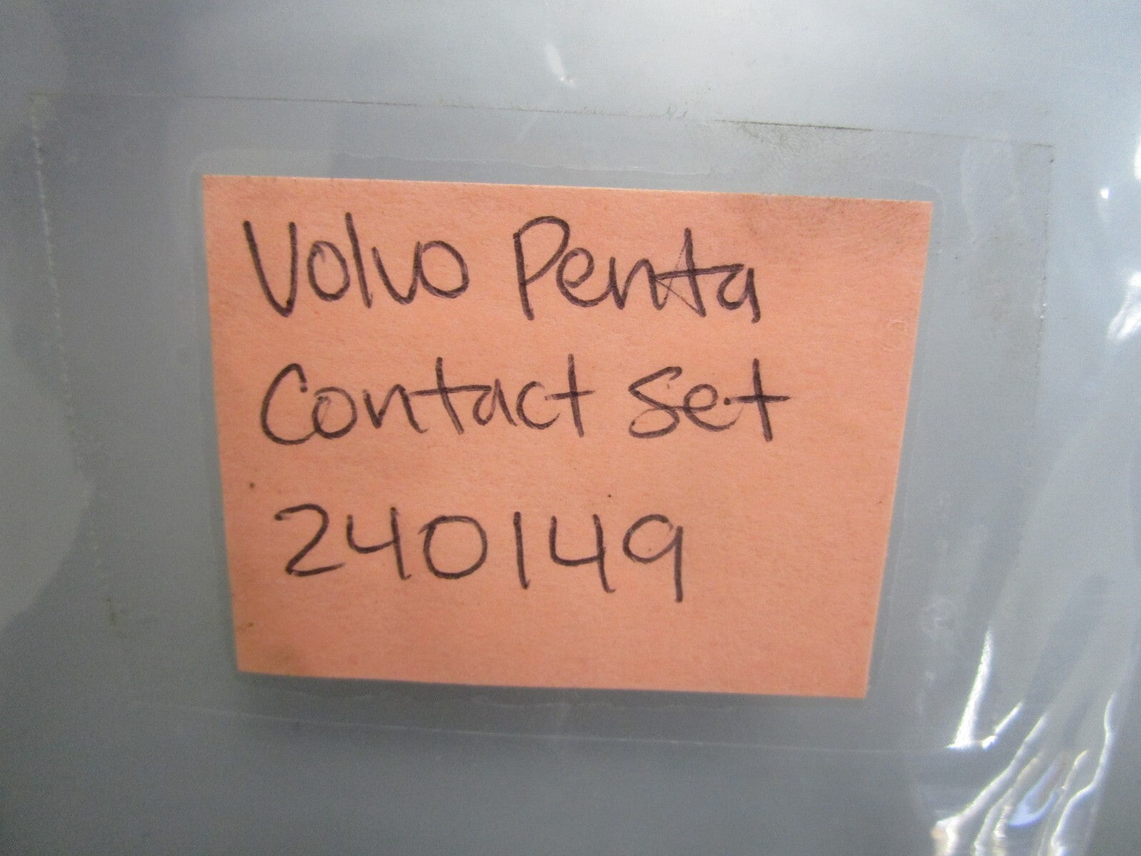 *NEW OEM* 0810 Volvo Penta Contact Set 240149
