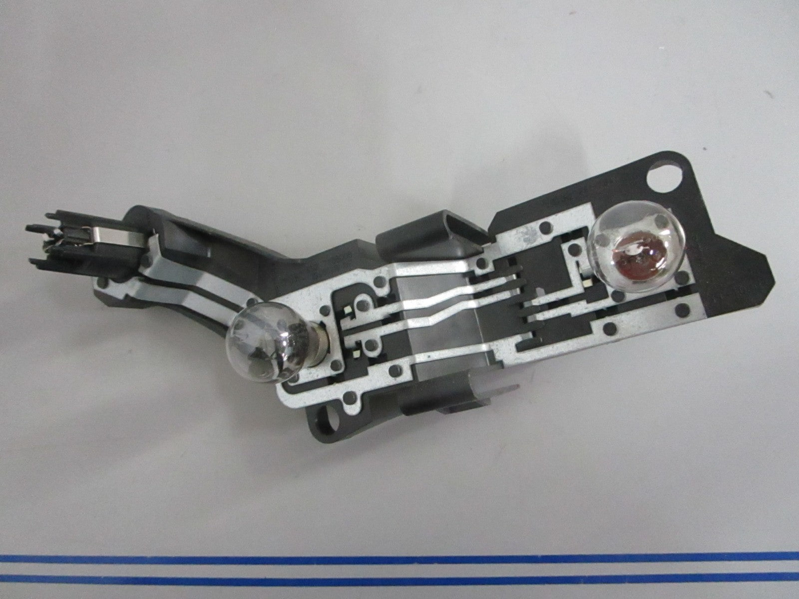 *NEW OEM* 0820 MINI Rear Driver's Side Socket Bulb 63217166007