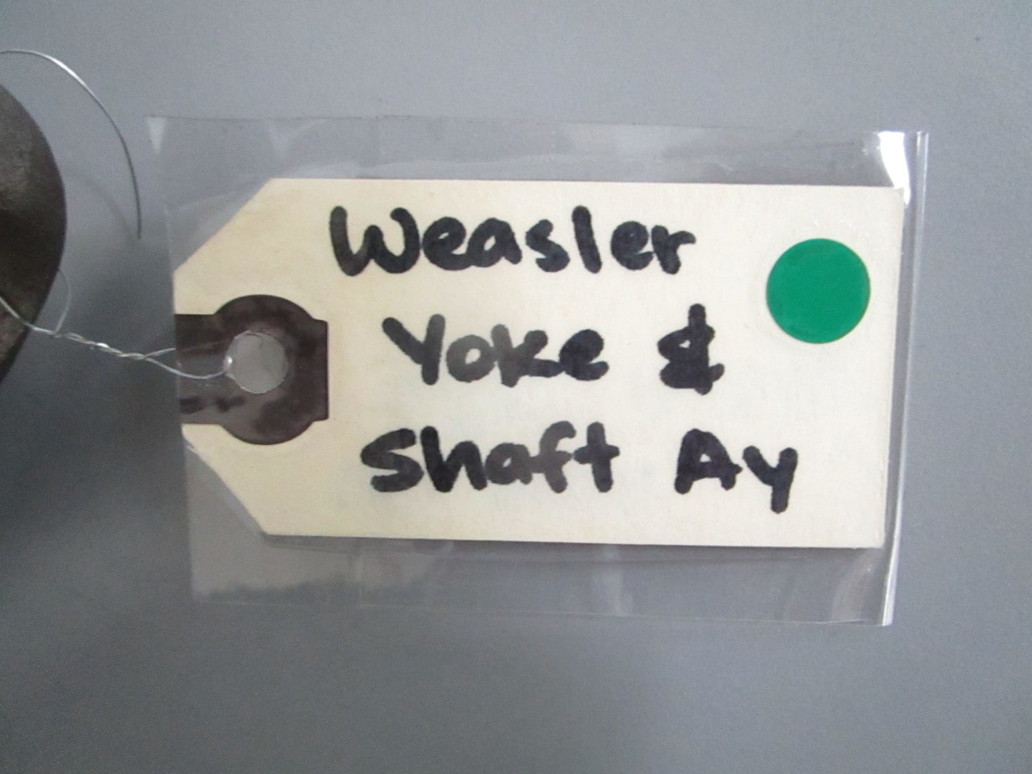 NEW OEM Weasler Yoke & Shaft Assy 0820