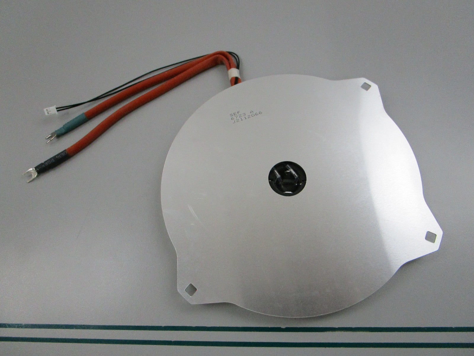 NEW OEM W10636723 Whirlpool Surface Element 0810