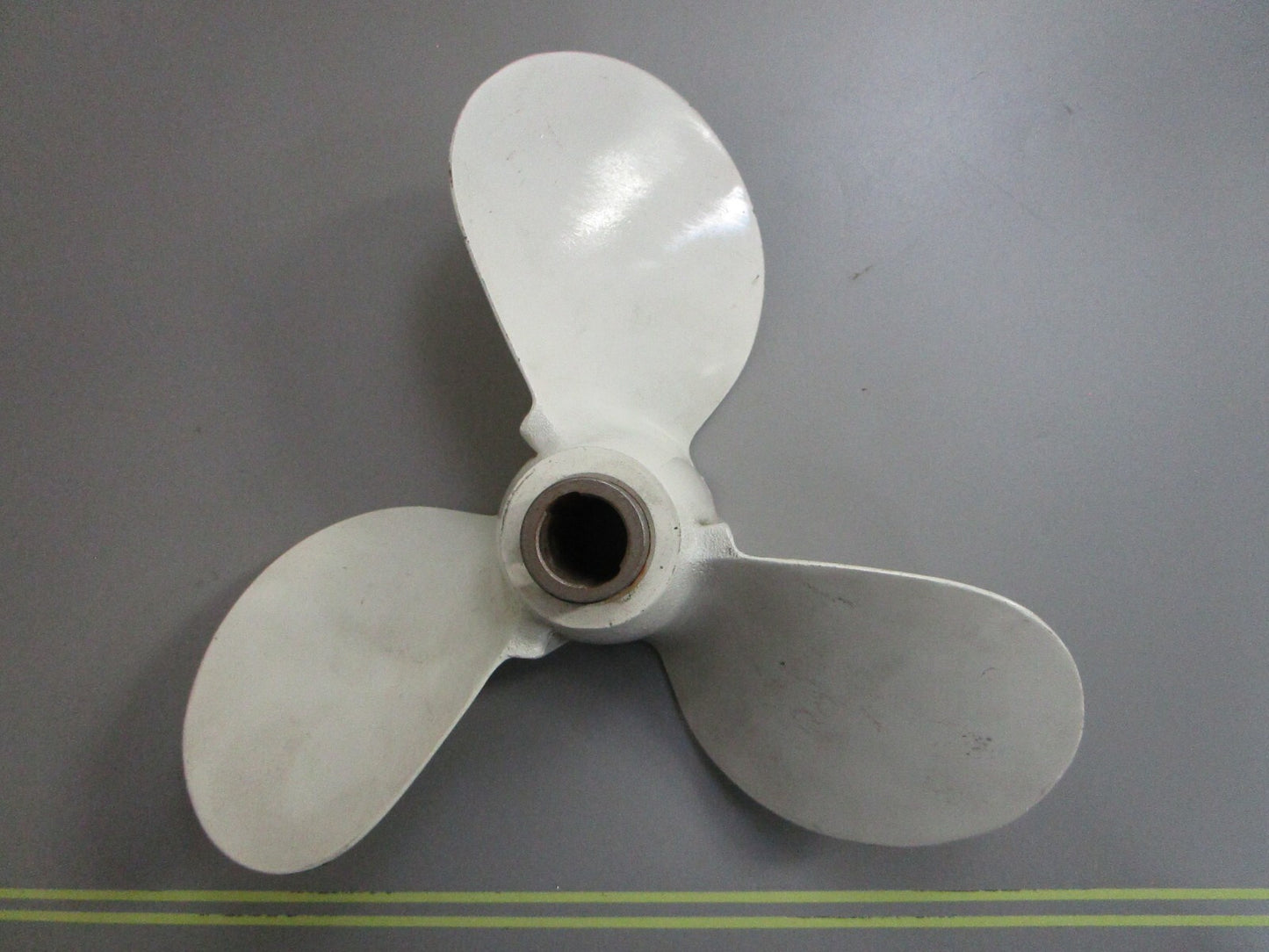 *NEW OEM* 0820 Yamaha 9½ × 12⅜ Propeller 6A8-45941-00-EL