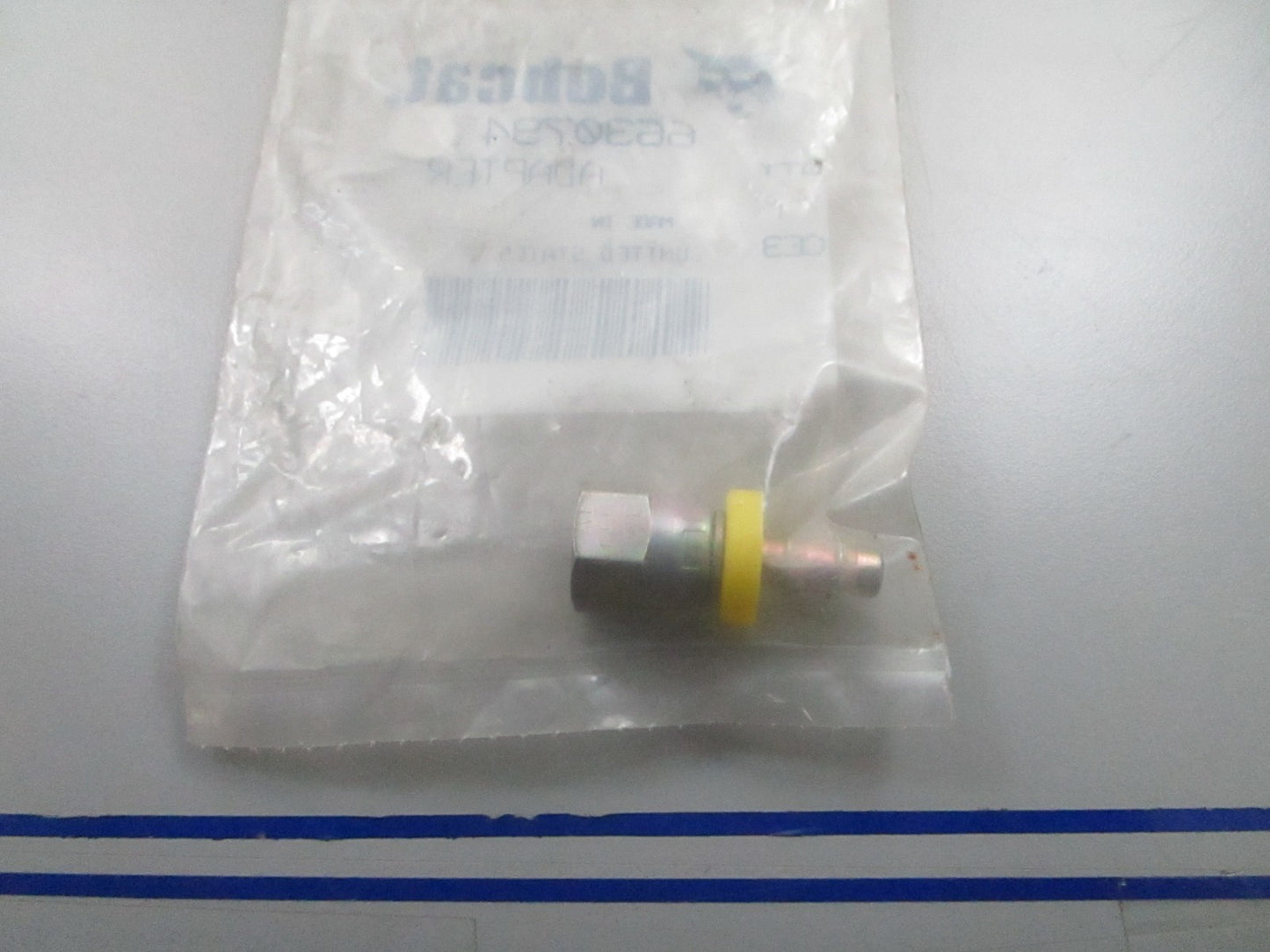 *NEW OEM* 0810 Bobcat Adapter 6630794