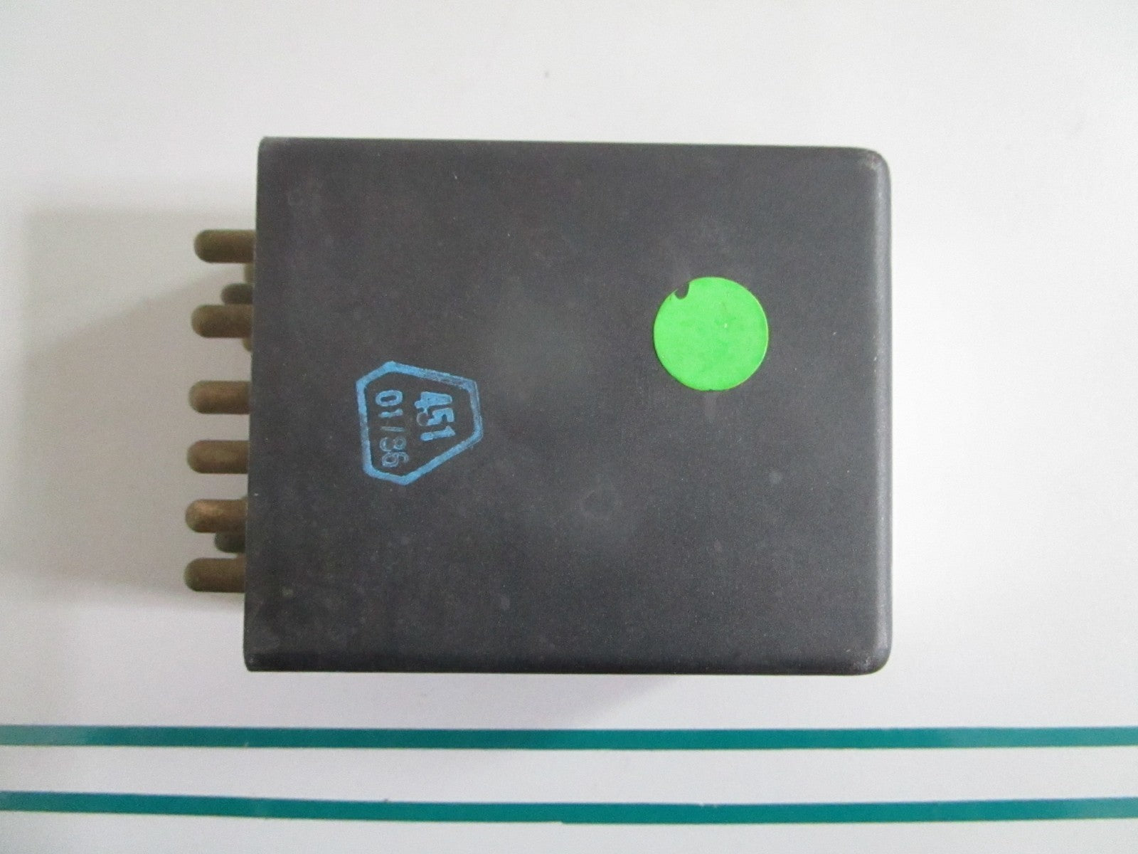 NEW OEM 0045451132 Mercedes-Benz Idle Speed Control Relay 0820