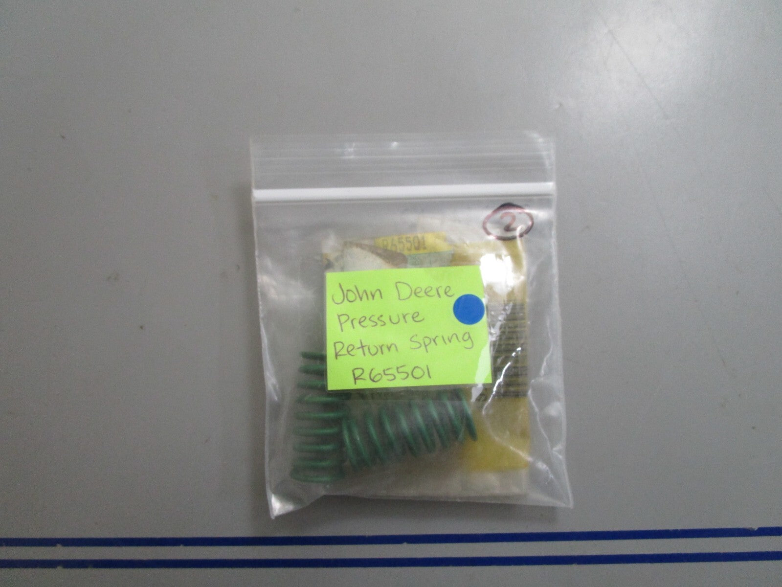 *NEW OEM* 0810 John Deere Pressure Return Spring R65501