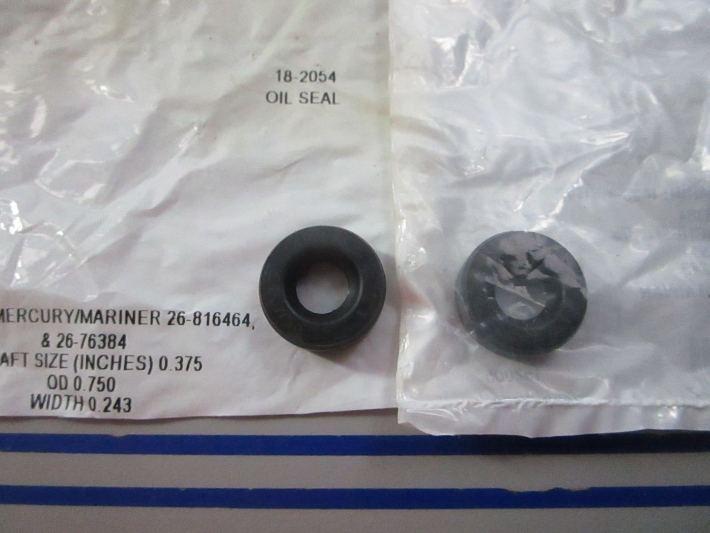 NEW (LOT OF 2) 18-2054 Replaces: 26-816464 26-76384 Sierra Oil Seal 0810