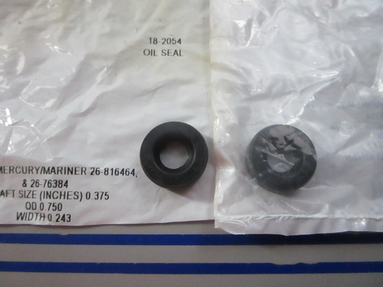NEW (LOT OF 2) 18-2054 Replaces: 26-816464 26-76384 Sierra Oil Seal 0810