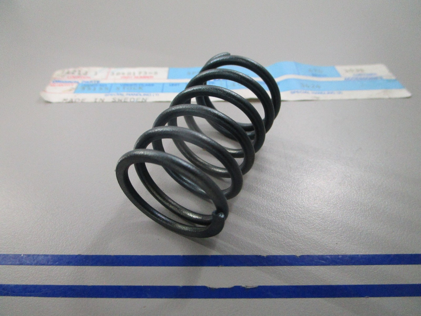 *NEW OEM* 0810 Volvo Penta Spring 3848173