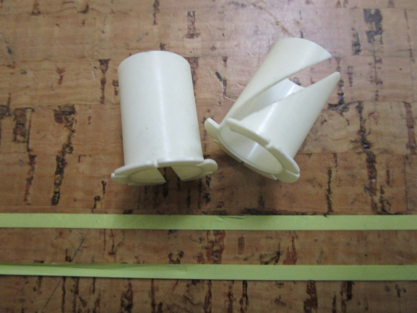 *NEW OEM* (LOT OF 2) 0810 OMC Johnson Evinrude Bushing 320805 0320805