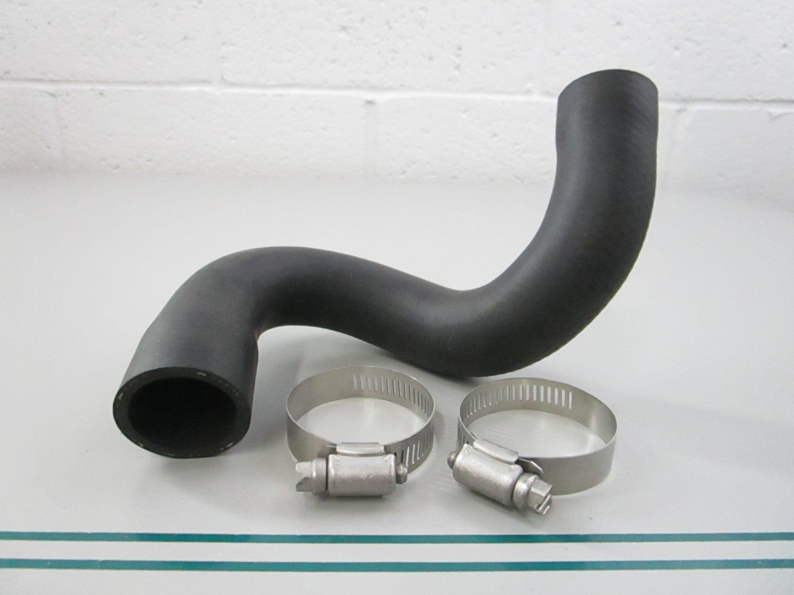 NEW 18-2775 Replaces: Volvo 875822-9 Sierra S-Hose w/ Clamps 0810