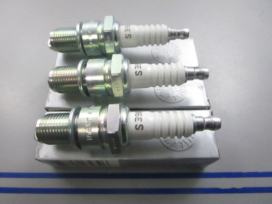 NEW (LOT OF 3) B6ES NGK Spark Plug 0810