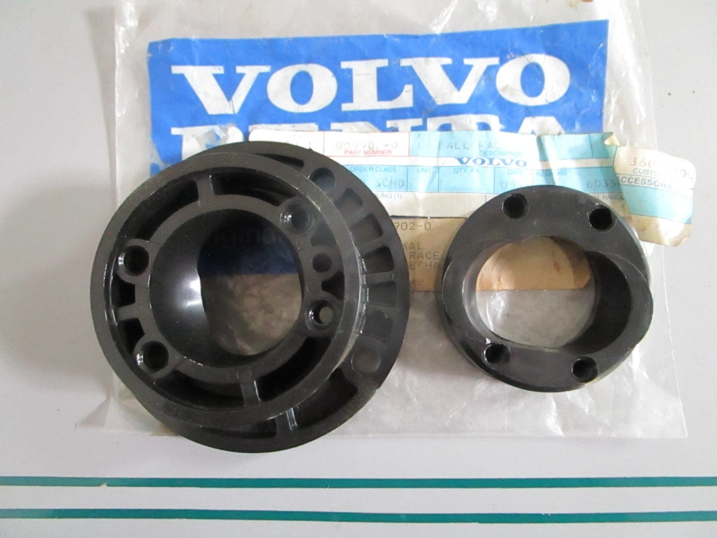 NEW OEM 809902 Volvo Penta Ball Race 0820