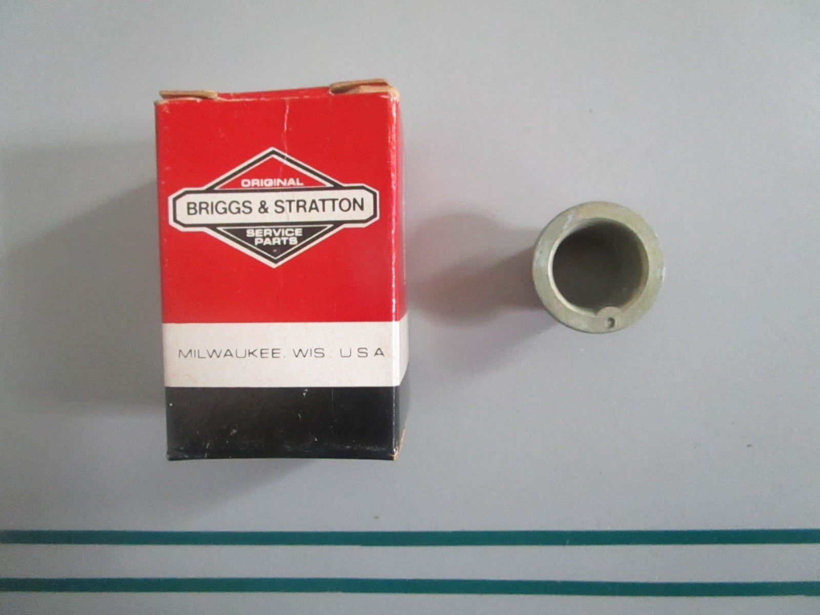 NEW OEM 21216 Briggs & Stratton Carburetor Venturi 0820