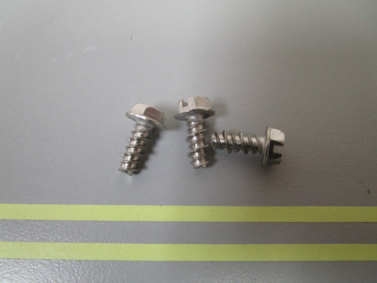 *NEW OEM* (LOT OF 3) 0810 OMC Johnson Evinrude Screw 329182 0329182