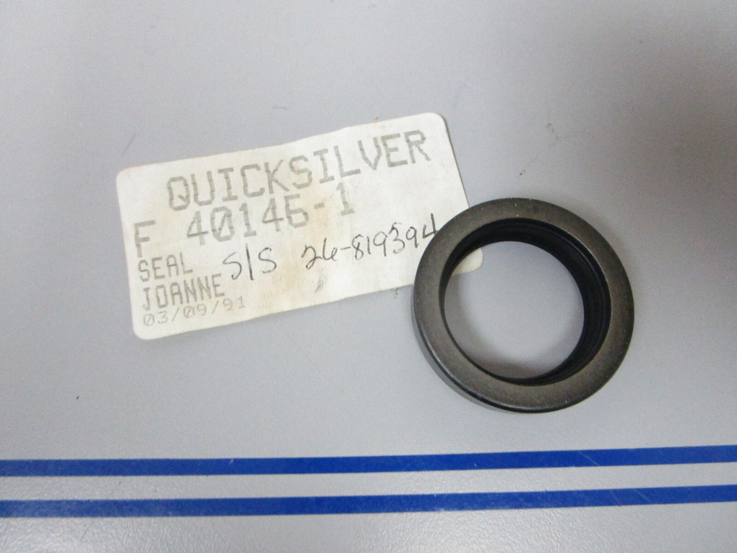 *NEW OEM* 0810 Mercury Quicksilver Seal F40146-1