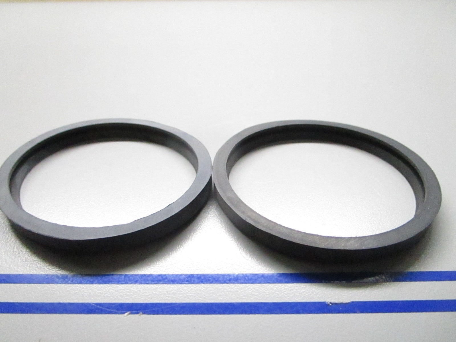 *NEW OEM* (LOT OF 2) 0810 Volvo Penta Gasket 855423