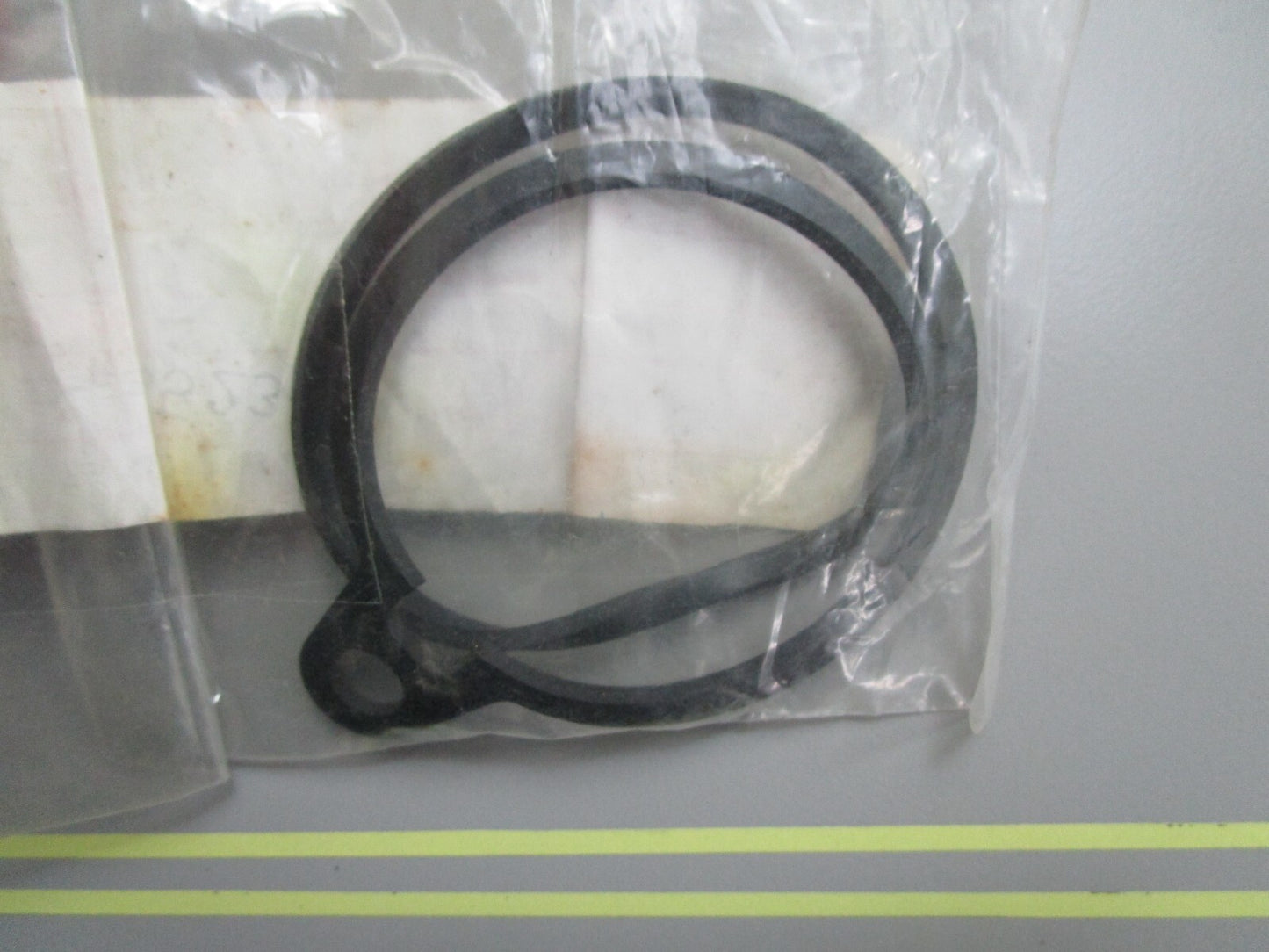 *NEW OEM* 0810 Volvo Penta Gasket 3852317