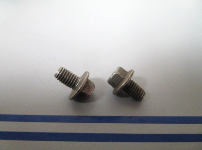 *NEW OEM* (LOT OF 2) 0810 Mercury Quicksilver Screw 82130010