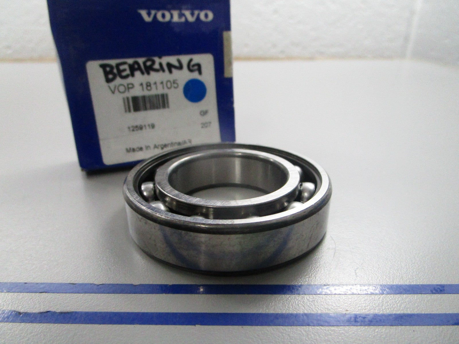NEW OEM 181105 Volvo Penta Bearing 0810