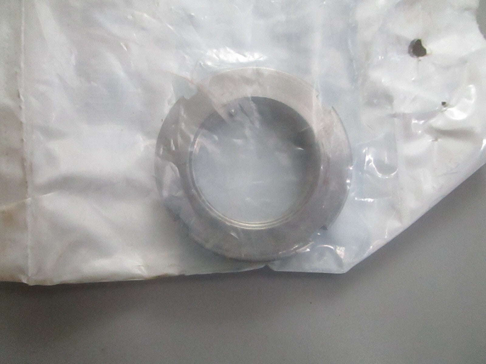 *NEW OEM* 0810 OMC Johnson Evinrude Pinion Nut 911753 0911753