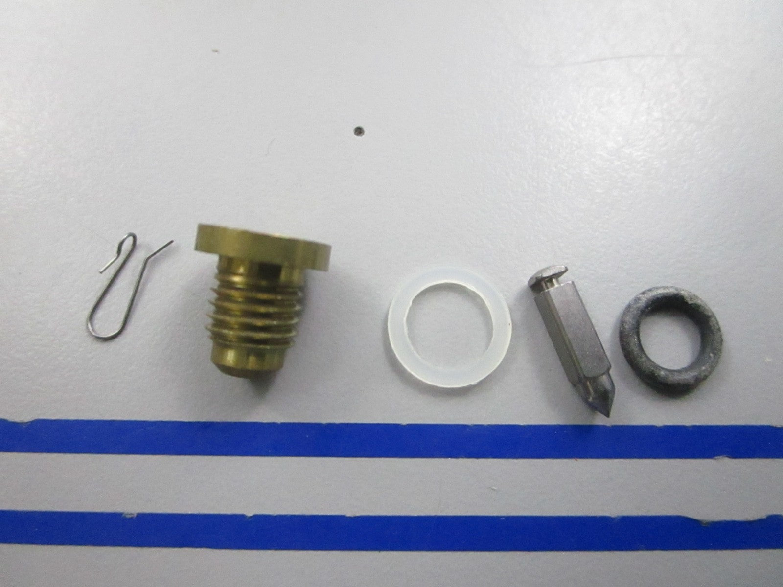 NEW OEM 435677 0435677 OMC Johnson Evinrude Carburetor Repair Kit 0810