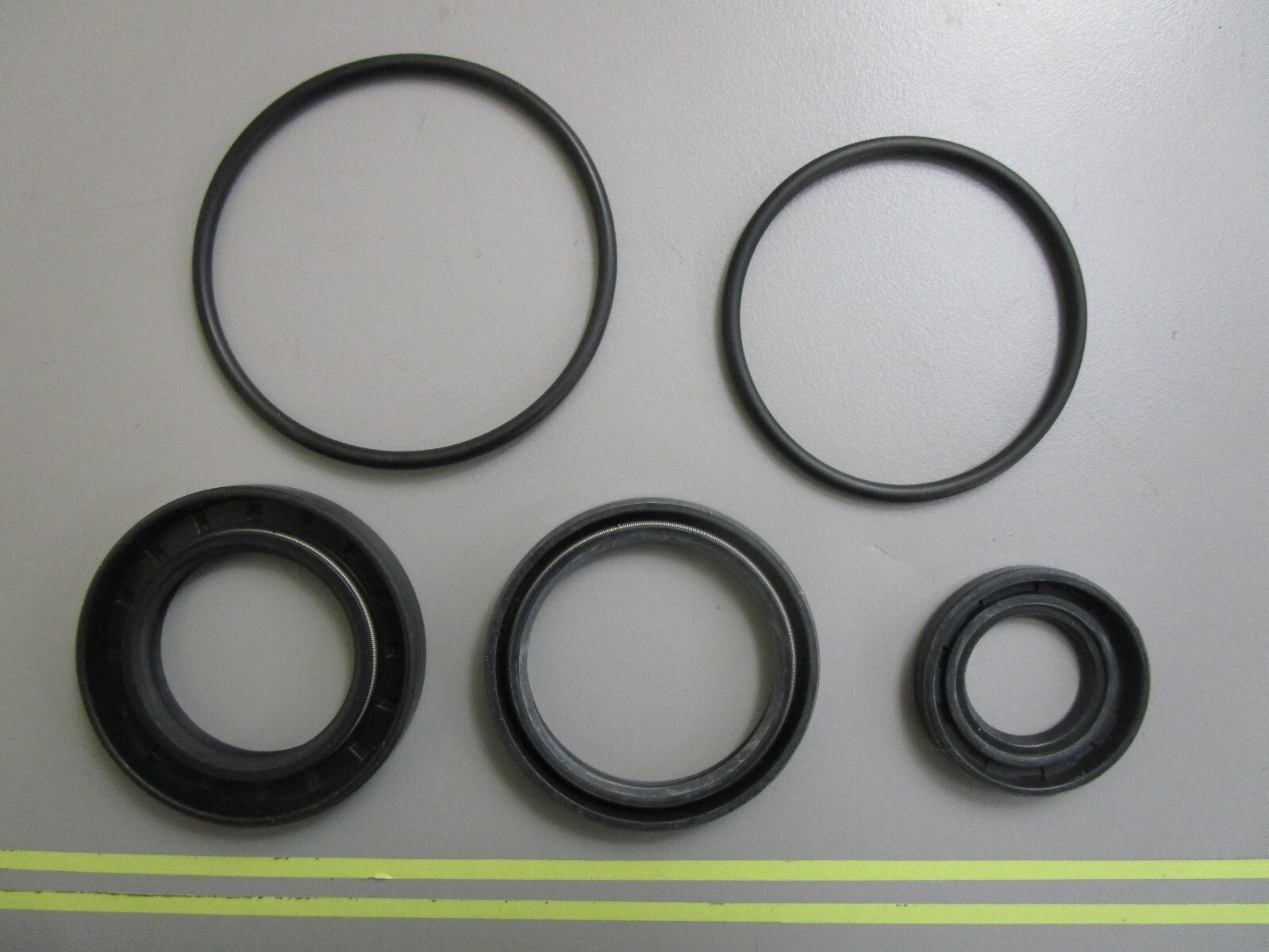 *NEW* 0810 Pro Marine Crankshaft Seal Kit 2322 For 1984-2005 Yamaha 60-70HP
